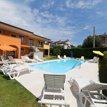 Residence Meridiana Peschiera del Garda Bagian luar foto