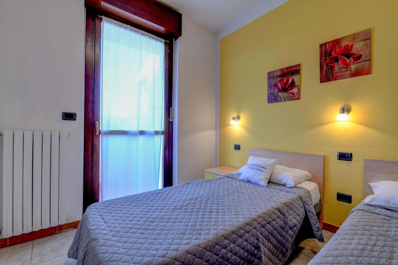 Residence Meridiana Peschiera del Garda Bagian luar foto