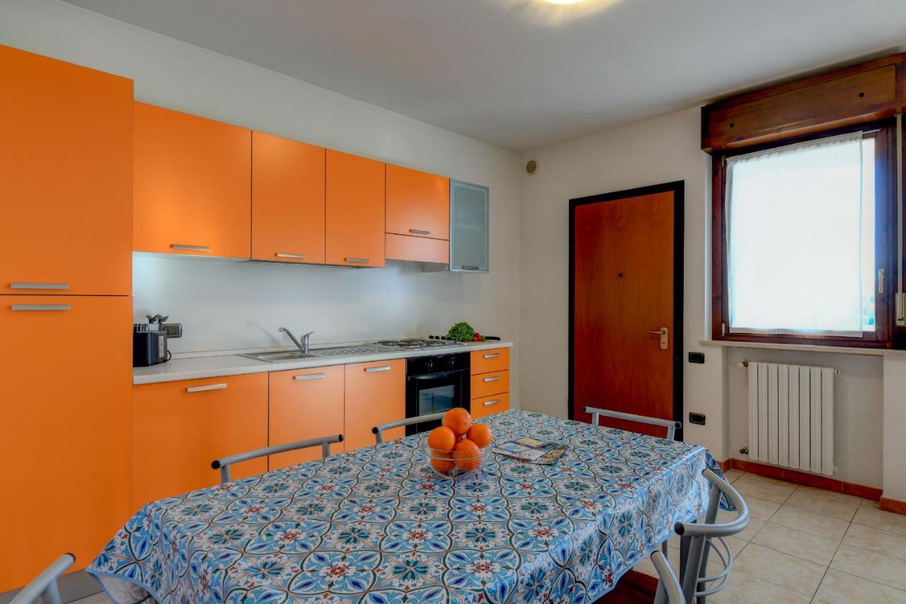 Residence Meridiana Peschiera del Garda Bagian luar foto