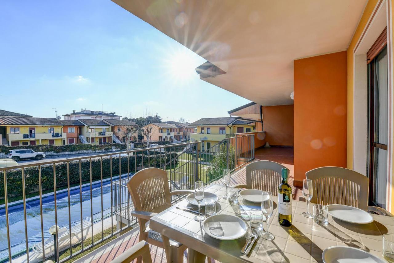 Residence Meridiana Peschiera del Garda Bagian luar foto
