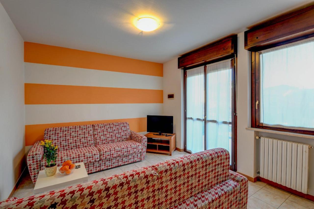 Residence Meridiana Peschiera del Garda Bagian luar foto