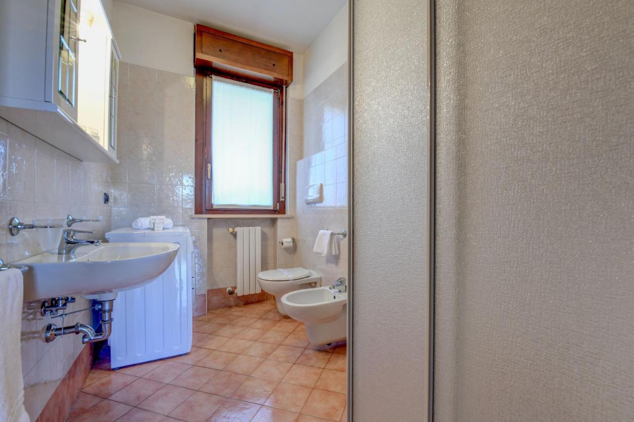 Residence Meridiana Peschiera del Garda Bagian luar foto